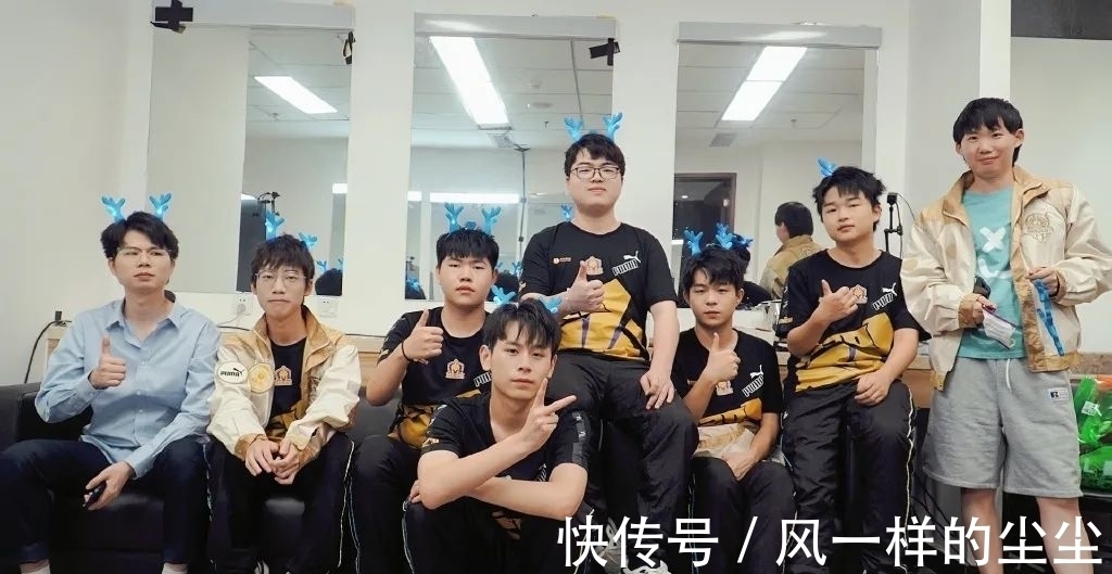 力令人敬佩 力令人敬佩