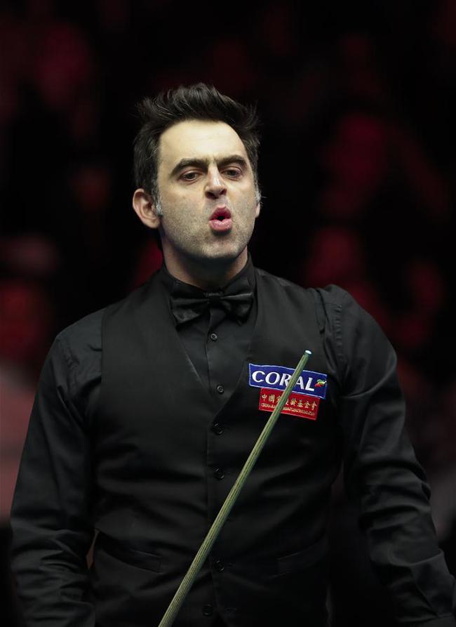 前者堆叠更 前者堆叠更