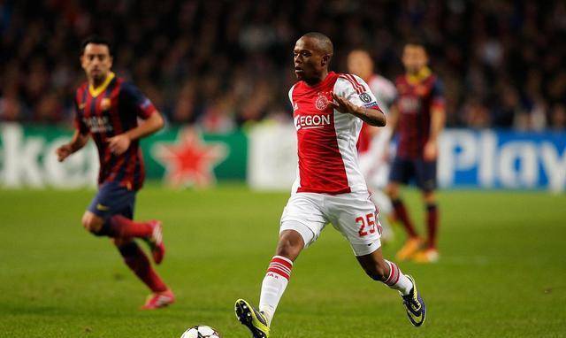 梅西在右肋 梅西在右肋